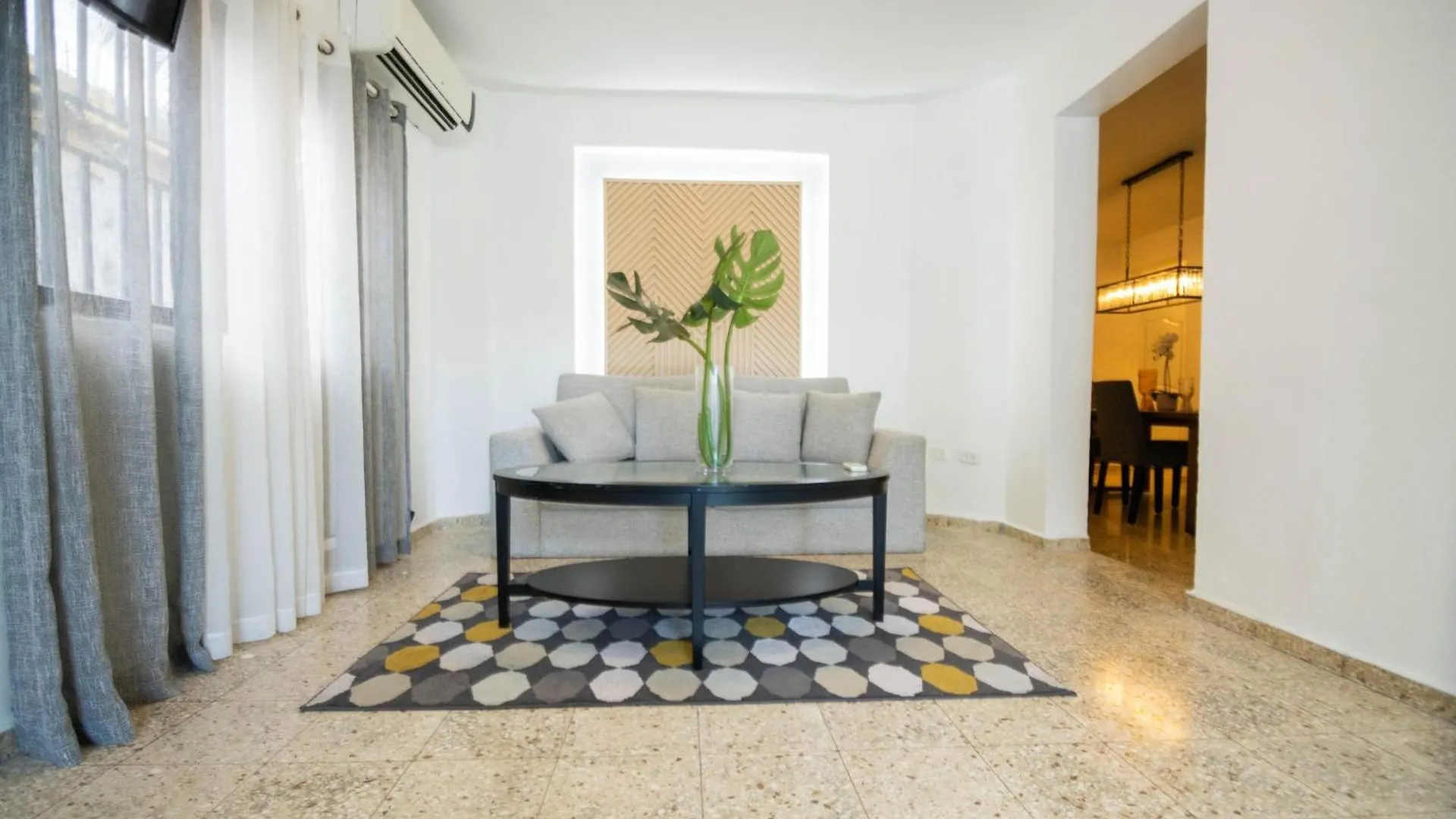 Hotel Caribbean House Ensanche Savica de Mendoza