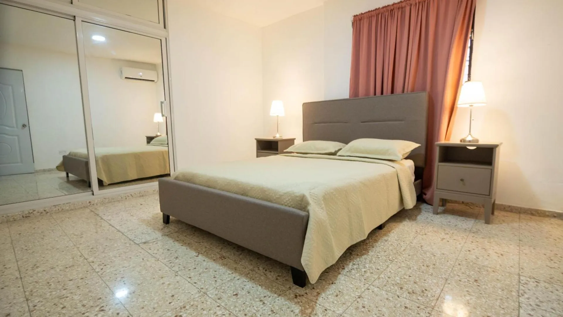 Hotel Caribbean House Ensanche Savica de Mendoza Penzion